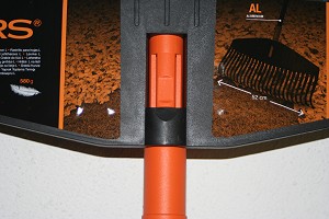 Gancio scopa Solid Fiskars