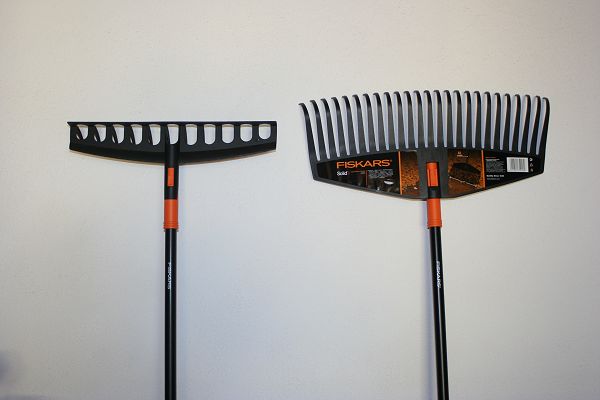 Scopa e rastrello Fiskars